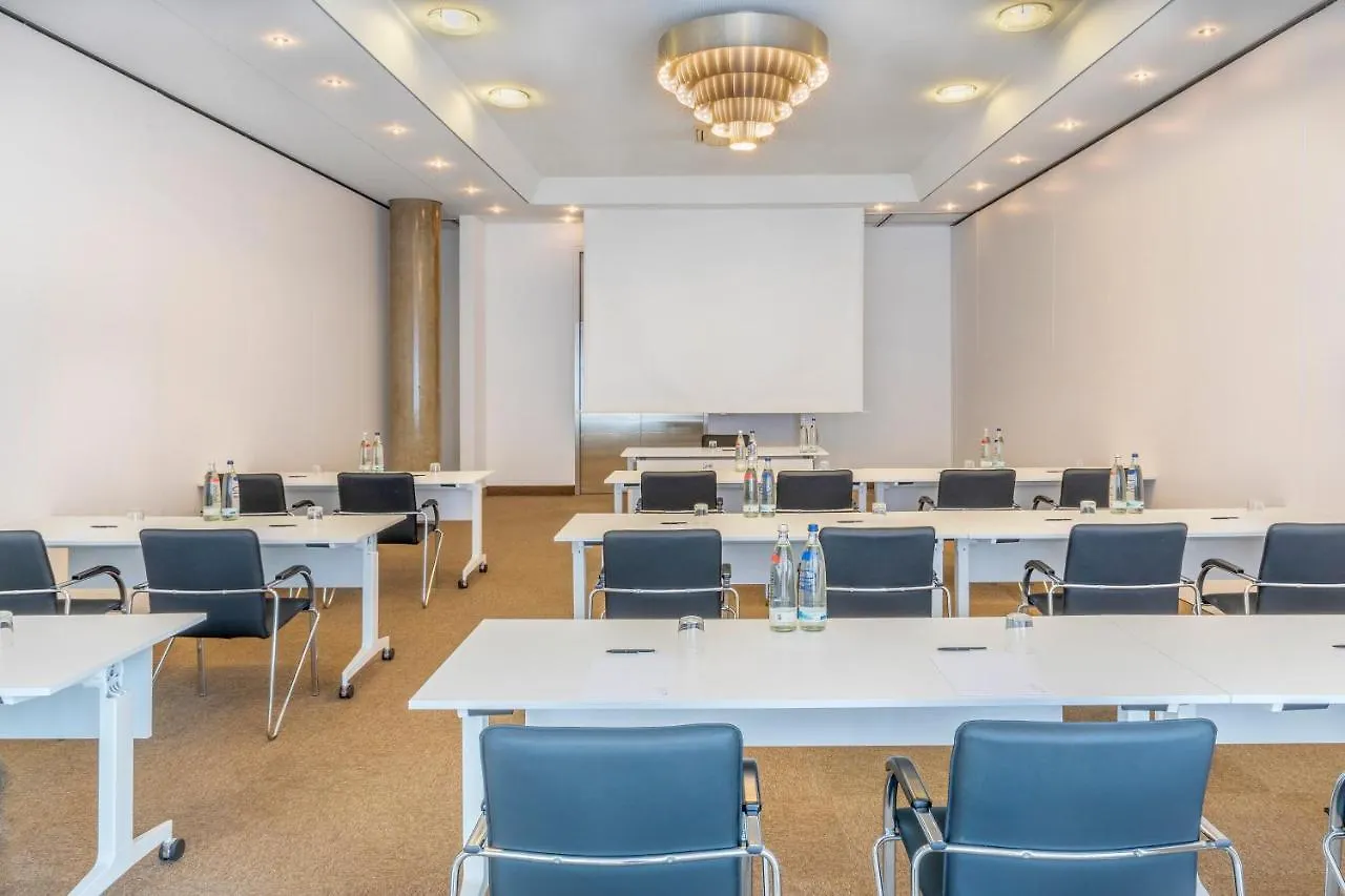 Hotel Frankfurt Messe Affiliated By Melia Frankfurt am Main 4*,